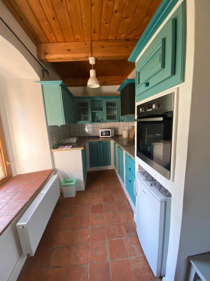 Apartman Na Statku Miskovice  ภายนอก รูปภาพ